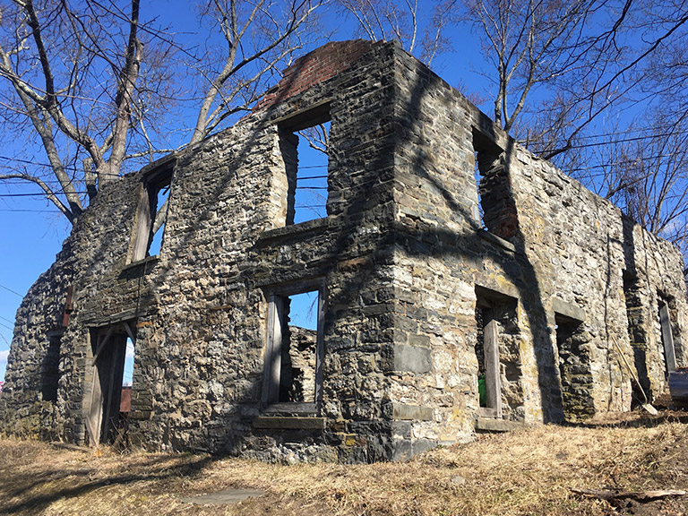 Louw Bogardus Ruin